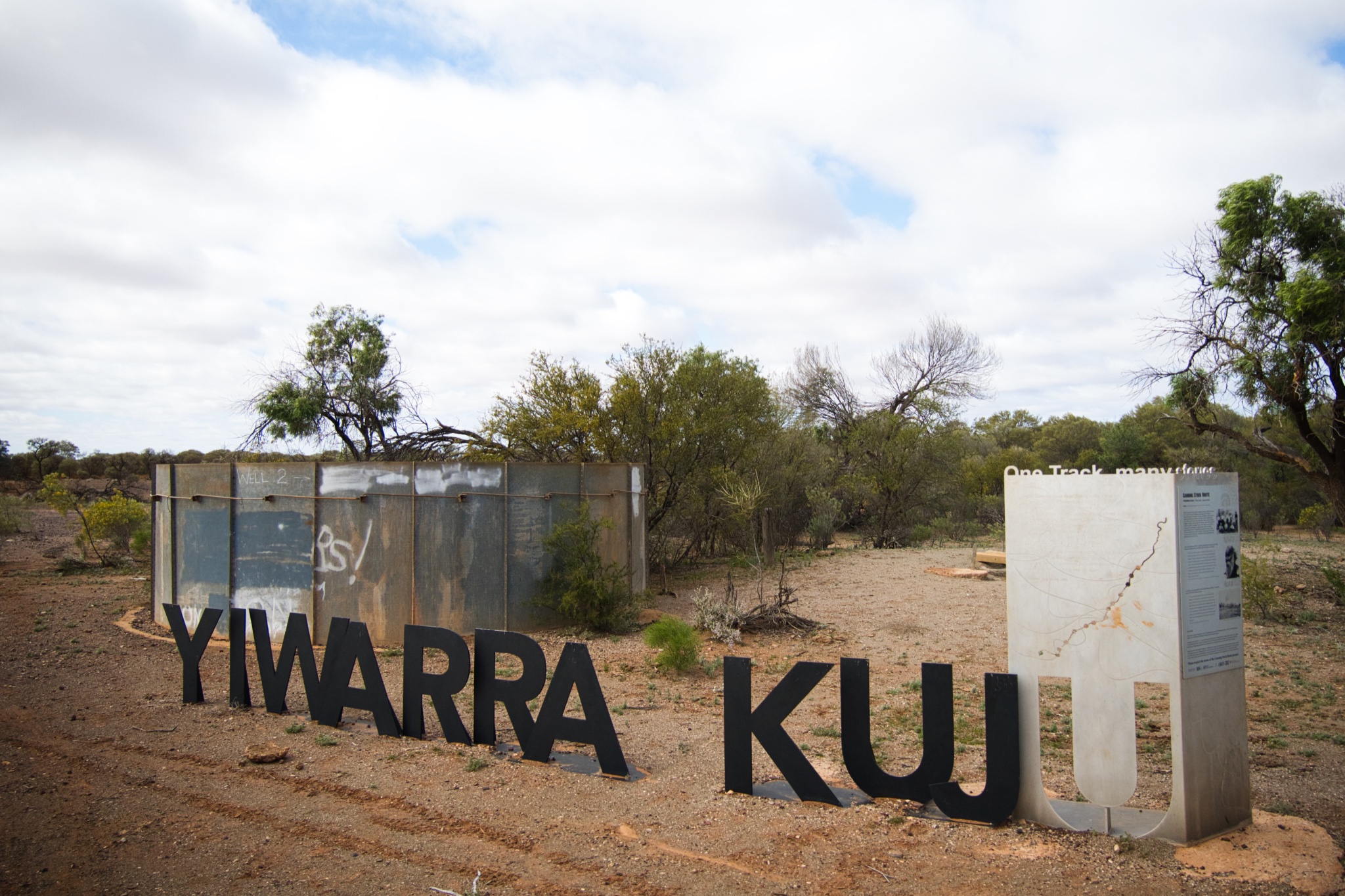 Yiwarra Kuju (one road) sign at the first well on the CSR
