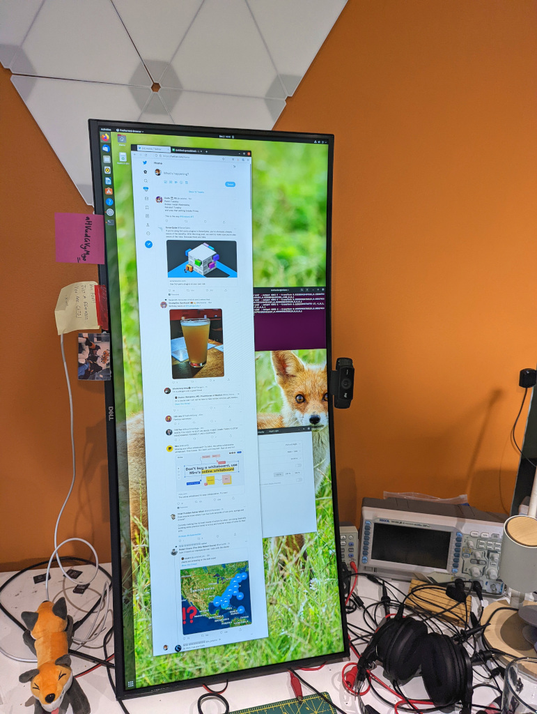 Monitor in portrait mode